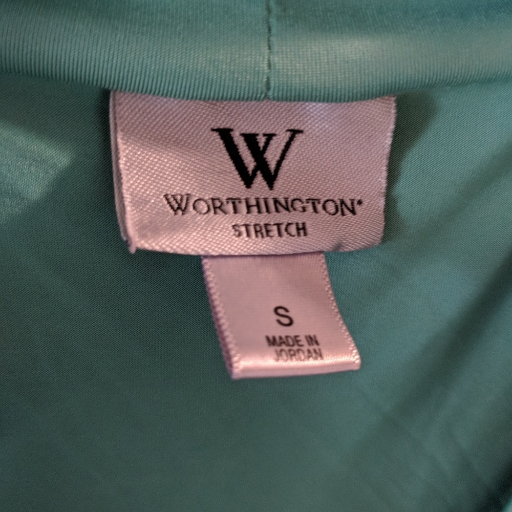 Gorgeous green blouse - Picture 2 of 5